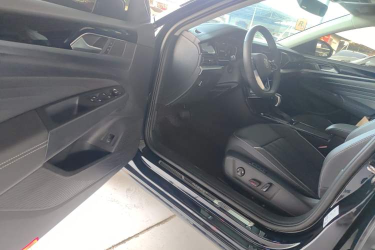 Used Volkswagen Passat 2024 330TSI Elite Edition
