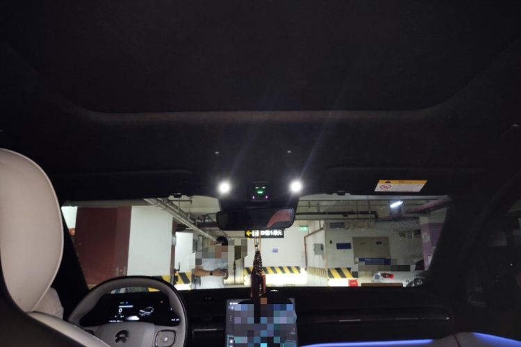 Used Nio ES6 2023 75 kWh Headliner