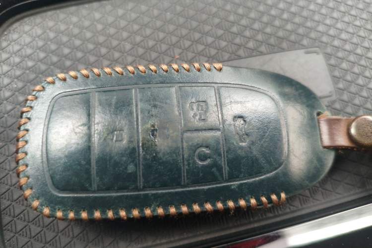 Used AION V 2021 Plus 70 Smart Technology Edition Lithium Iron Phosphate Vehicle Key