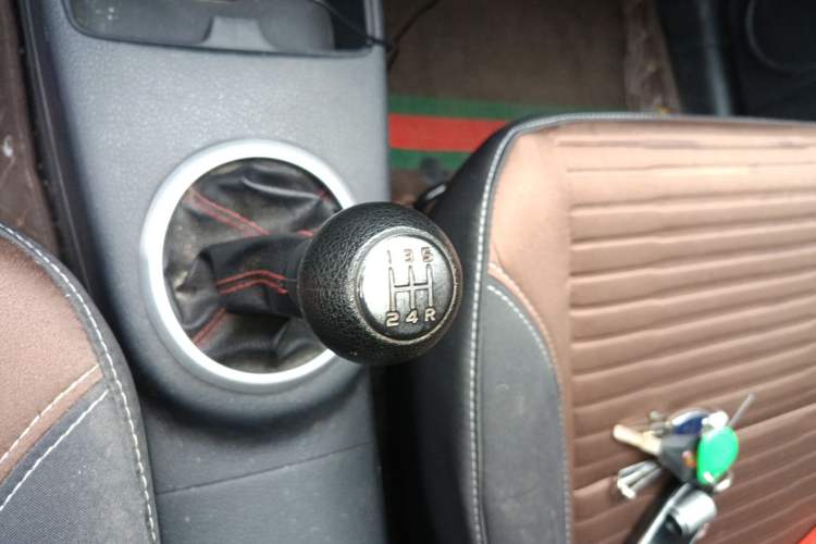 Used Suzuki SX4 2013 1.6L Manual CoolRide Model
