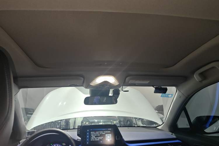 Used Toyota C-HR 2021 Dual-Motor 2.0L E-CVT Luxury Edition Headliner