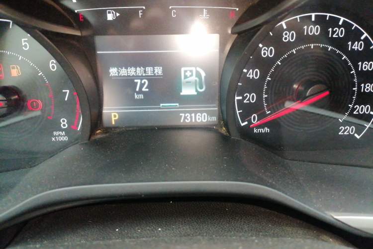 Used Chevrolet Monza 2022 320 Automatic Enjoyment Sunroof Version Odometer Close Up