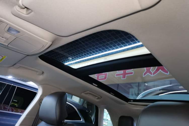 Used Lincoln MKC 2019 2.0T Two-Wheel Drive Zunya Version China VI Standard