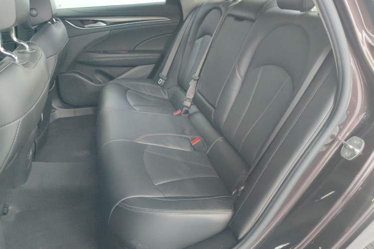 Used Buick LaCrosse 2018 20T Elite Edition Left Rear Seat