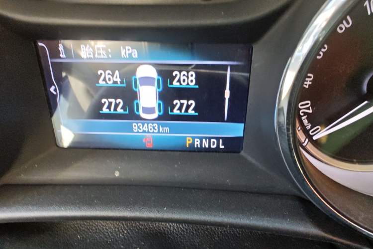 Used Buick Verano 2018 Sedan 15S Automatic Leading Model Odometer Close Up