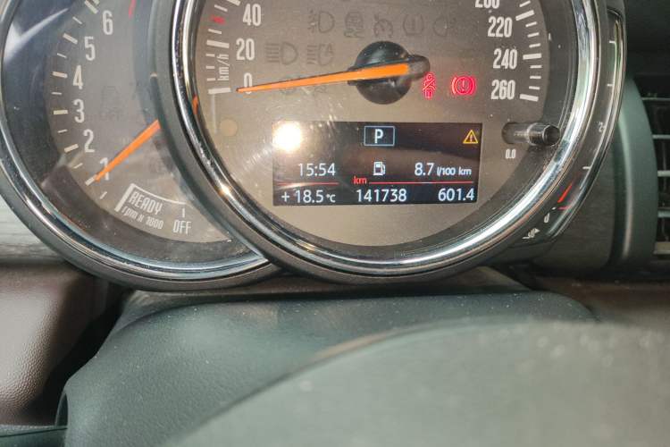 Used MINI 2017 1.5T COOPER CABRIO Freedom Edition Odometer Close Up