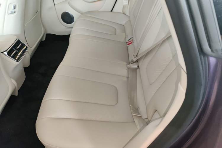 Used Hima Luxeed S7 2025 785 km Ultra Left Rear Seat