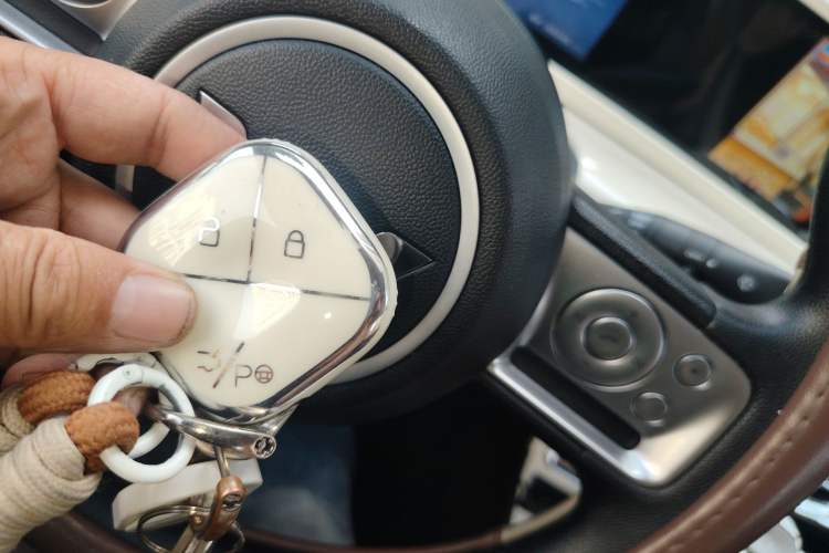 Used Wuling Bingo 2024 333 km Enjoyment Version Vehicle Key