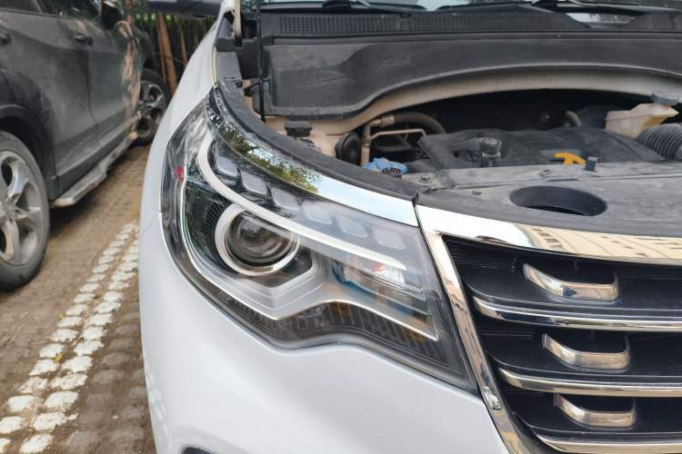 Used Kia Sportage R 2018 2.0L Automatic Smart Luxury Version China V Standard Right Front Headlight