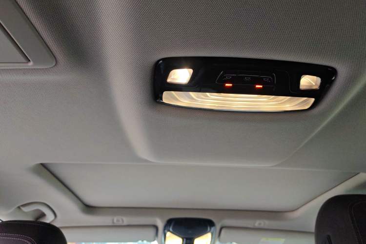 Used BMW 5 Series 2020 525Li Luxury Package