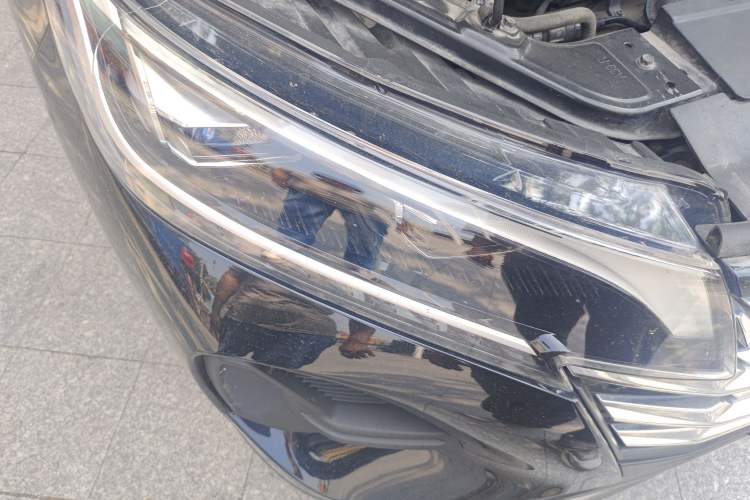 Used GAC Trumpchi GS4 2022 270T Automatic Smart Drive Navigation Edition (Upgraded Version) Right Front Headlight