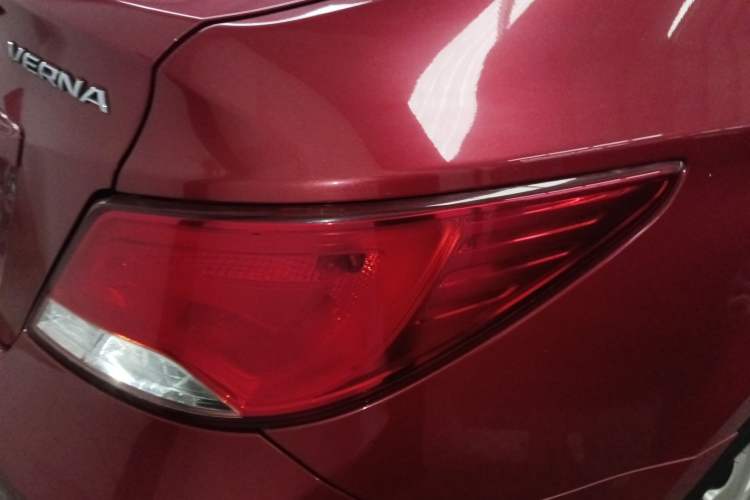 Used Hyundai Verna (older generation) 2014 1.4L Automatic Smart GLS
