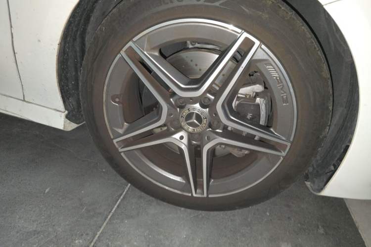 Used Mercedes-Benz CLA 2024-Year Facelifted CLA 200
