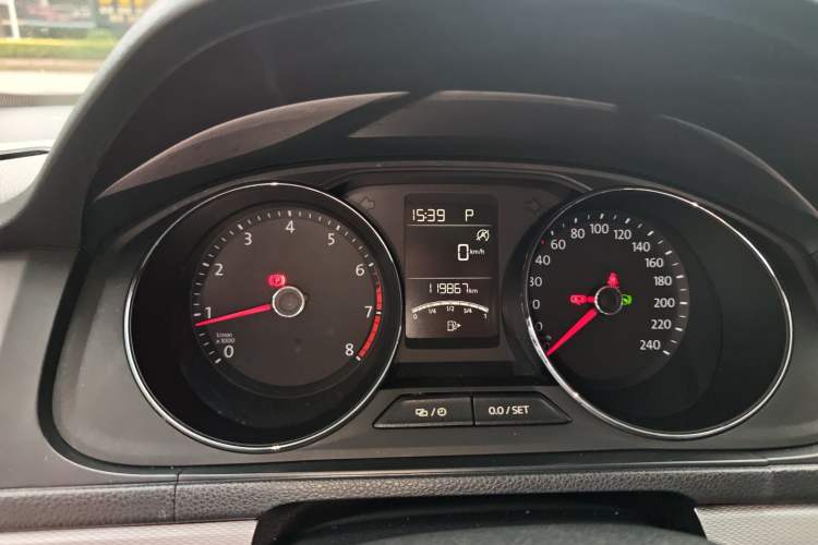 Used Volkswagen Gran Lavida 2017 230TSI DSG Comfort Edition Instrument Cluster