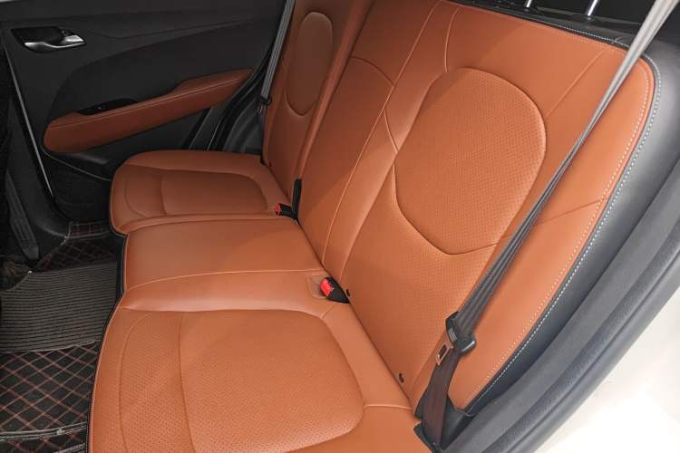 Used Baojun 510 2017 1.5L Automatic Luxury Model Left Rear Seat