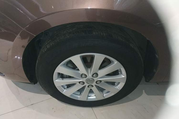 Used Buick GL8 2018 28T Comfort Model China VI Standard Left Front Wheel Hub