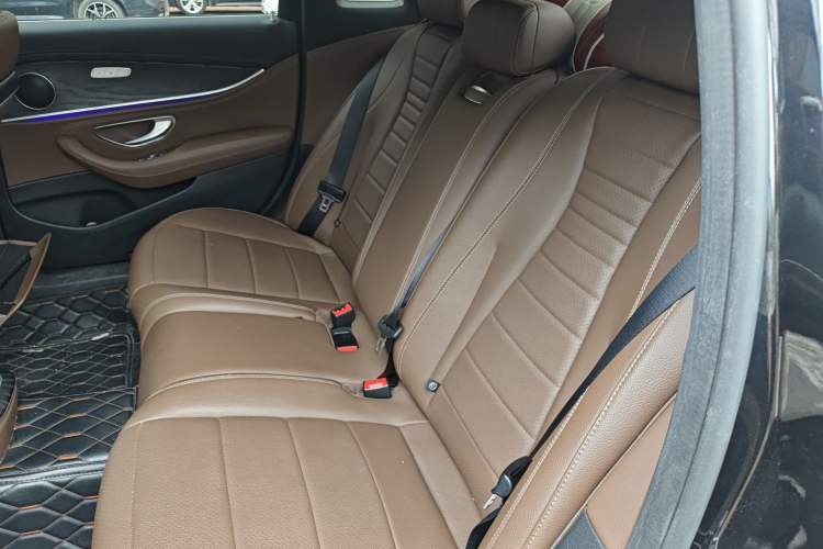 Used Mercedes-Benz E-Class 2023 E 260 L
