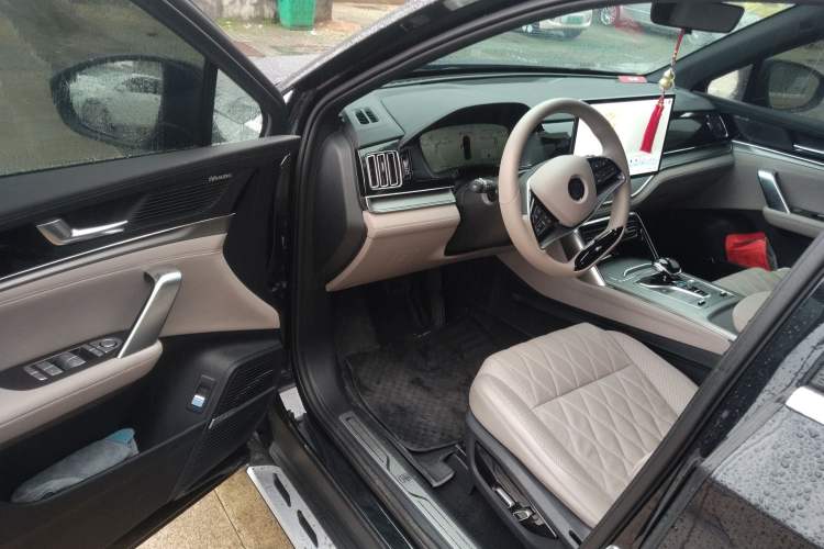 Used BYD Tang New Energy 2024 DM-i Glory Edition 112KM Prestige Model Driver Seat