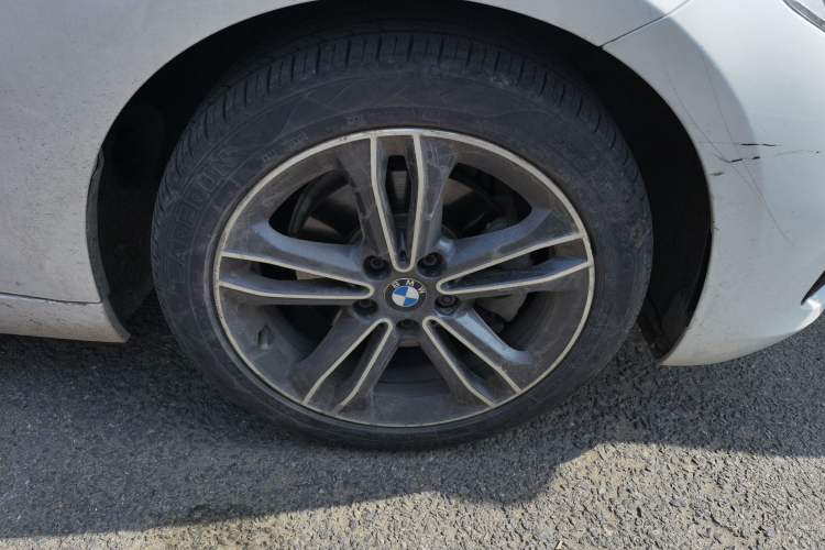 Used BMW 1 Series 2017 118i Sport Edition Right Front Wheel Hub