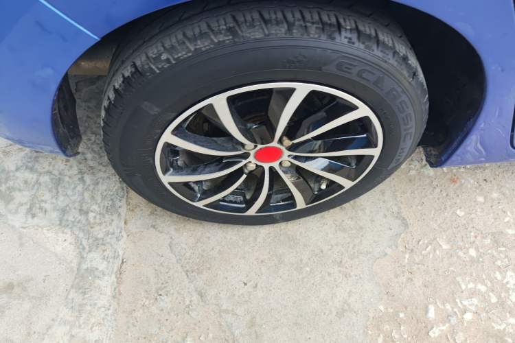 Used Honda Fit 2016 1.5L LX CVT Comfort Model Right Rear Wheel Hub