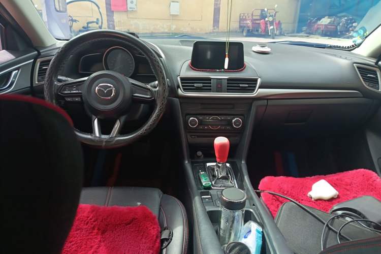 Used Mazda 3 Axela 2017 Sedan 1.5L Automatic Luxury Model Emission Standard China V