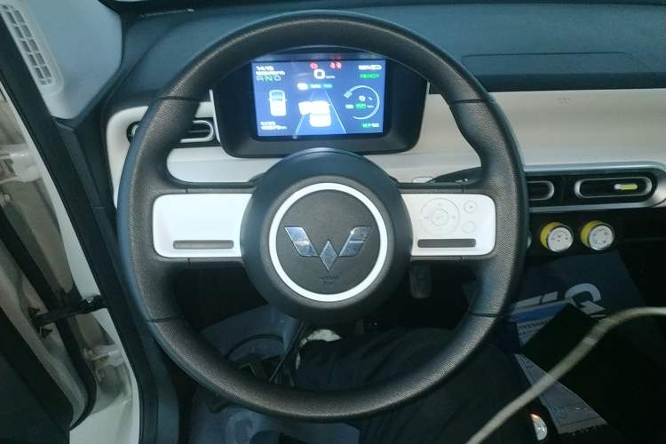 Used Wuling Hongguang MINIEV 2024 3rd Generation 215km Youth Edition