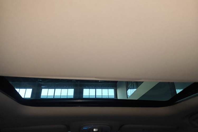 Used BYD Song MAX 2019 1.5T Automatic Smart Connect Ruiyi Sunroof Model 7 Seats China VI Standard Headliner