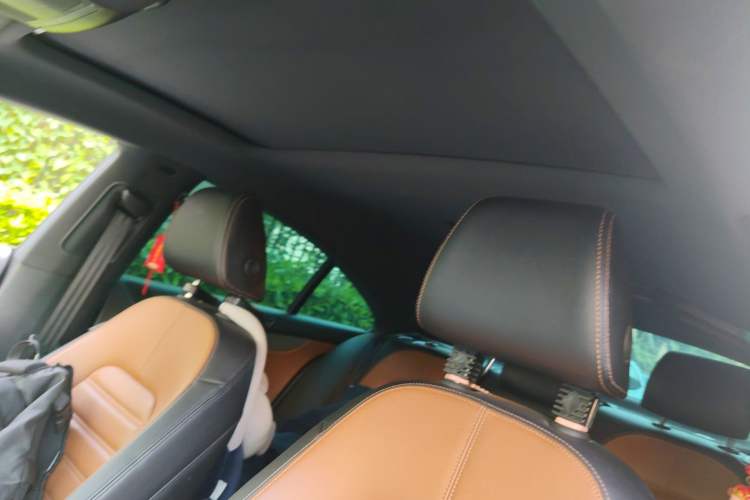 Used Volkswagen FAW-Volkswagen CC 2015 1.8TSI Luxury Model
