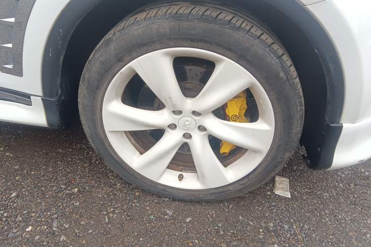 Used Infiniti FX 2011 FX35 Standard Edition Right Front Wheel Hub