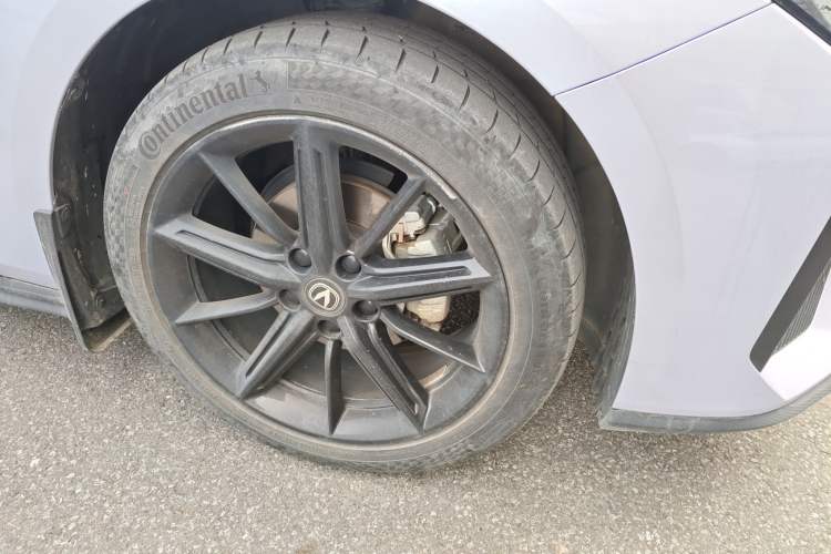 Used Changan UNI-V 2022 1.5T Prestige Version