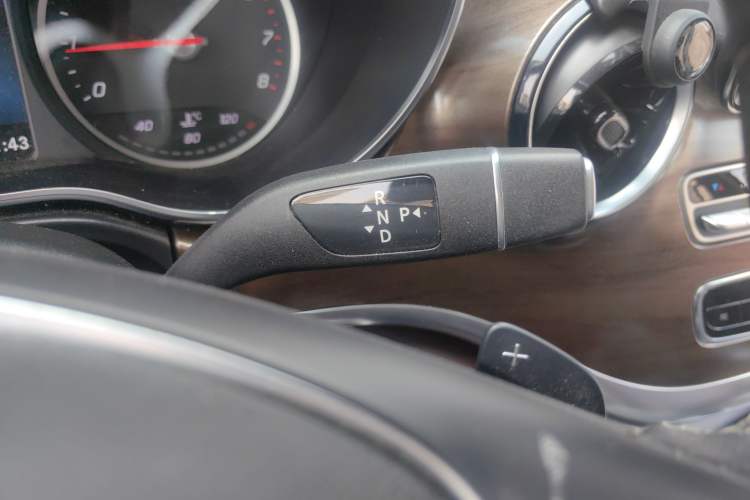 Used Mercedes-Benz V-Class 2021 V 260 L Long-wheelbase Luxury Edition