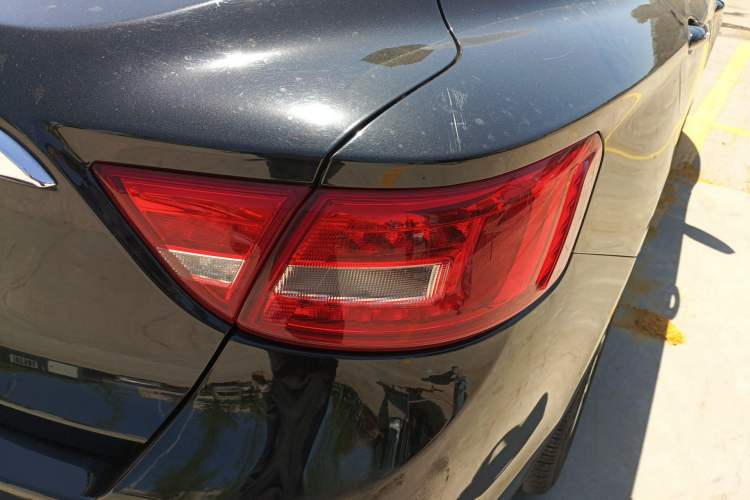 Used Geely Auto Emgrand GT 2015 1.8T Premium Model Right Rear Taillight