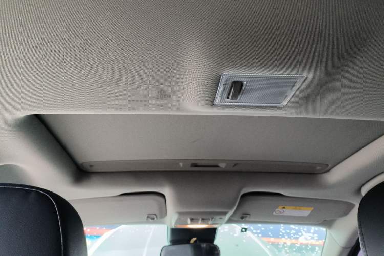 Used Buick Encore 2015 1.4T Automatic Two-Wheel Drive Urban Elite Version