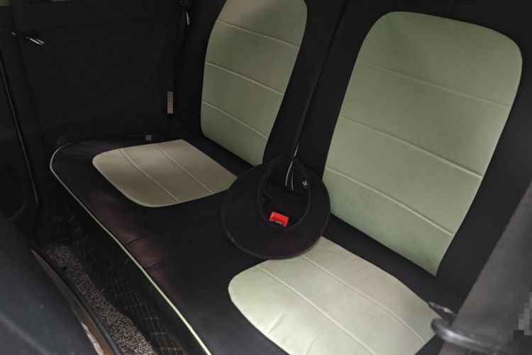 Used Wuling Hongguang MINIEV 2022 Macaron Premium Model – Lithium Ternary Battery Interior 4