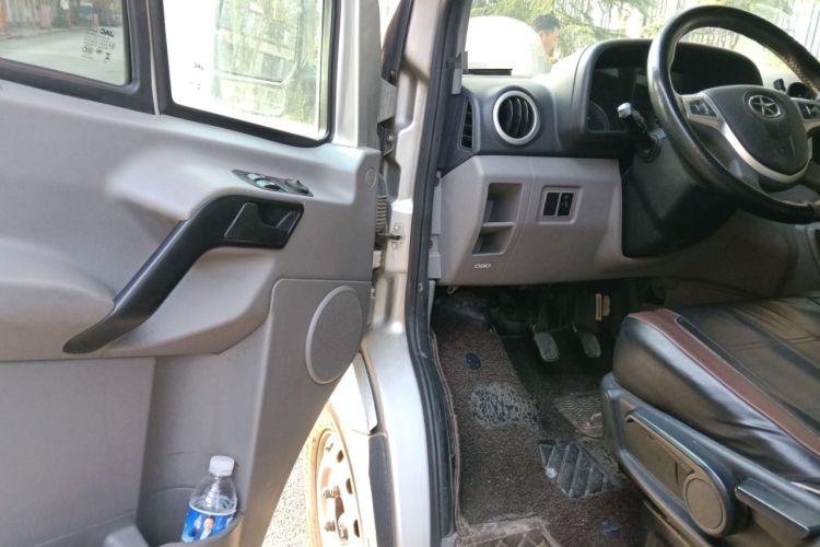 Used JAC Sunray 2022 2.0T Fuel-Efficient King PLUS Express Version Middle-Axis 7-Seater HFC4DB3-2E4