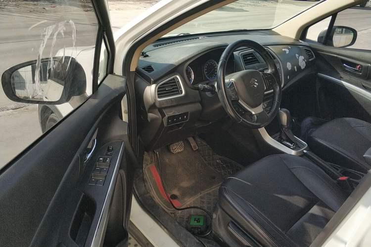 Used Suzuki S-Cross 2015 1.4T Automatic Two-Wheel Drive Prestige Model