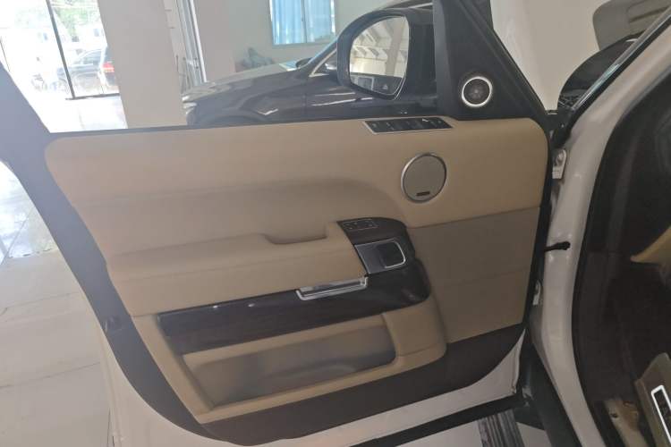 Used Land Rover Range Rover 2015 3.0 SC V6 Vogue SE Long-Wheelbase Edition