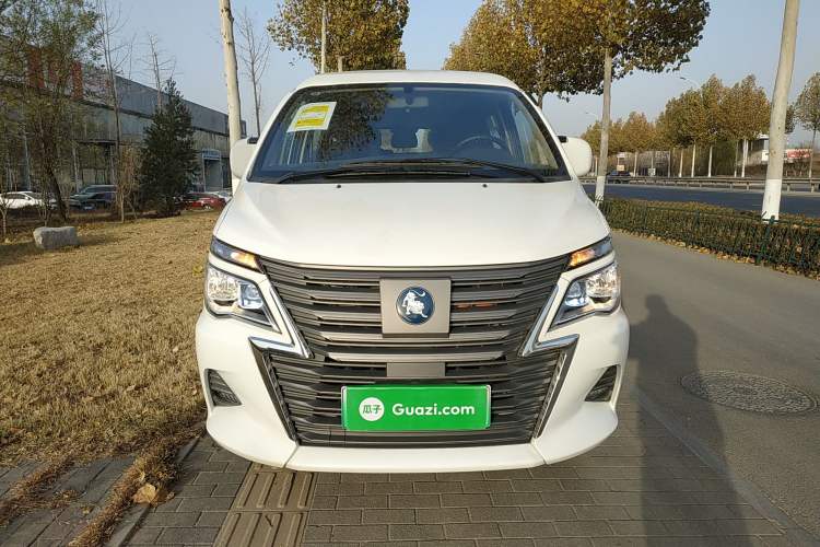 Used FORTHING Lingzhi M5 2022 Standard Version Base Model 7 Seats