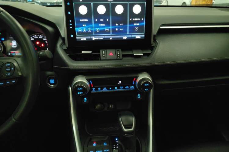 Used Toyota Wildlander 2021 2.0L CVT Two-Wheel Drive Luxury Edition
