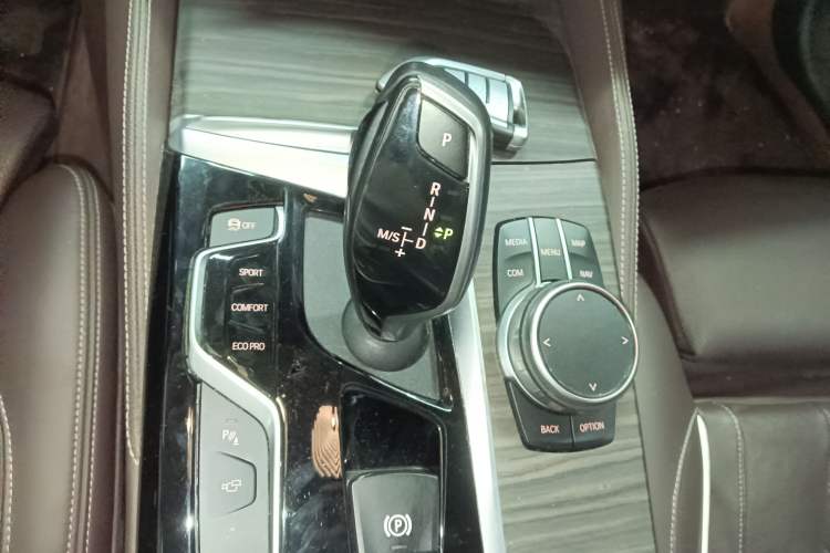 Used BMW 5 Series 2020 530Li Luxury Edition Premium Package
