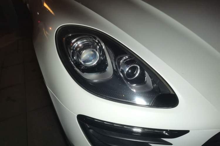 Used Porsche Macan 2016 Macan S 3.0T Right Front Headlight