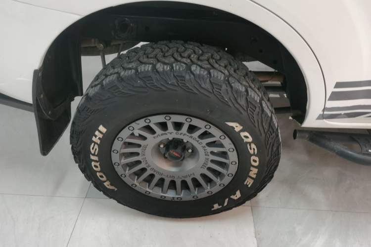 Used Nissan Terra 2020 2.5L XL Upper 4WD Automatic Four-Wheel Drive Luxury Edition Right Rear Wheel Hub