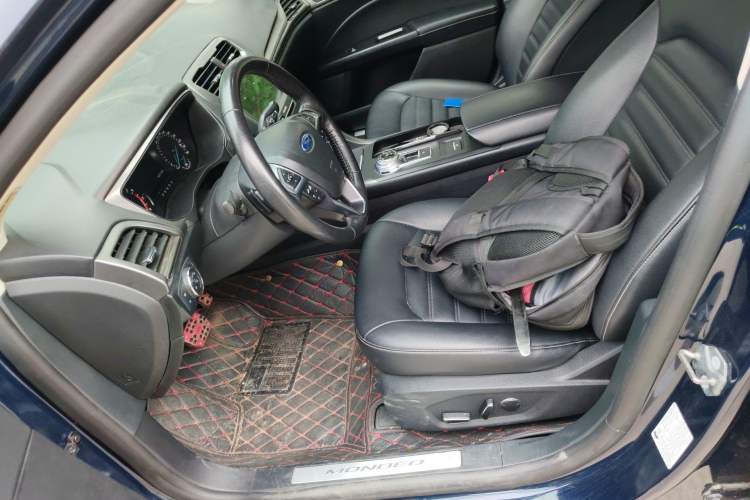 Used Ford Mondeo 2018 EcoBoost 180 Smart Control Fashion Model China VI Standard Left Front Seat