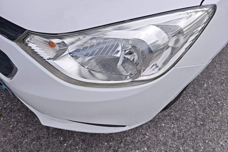 Used Chevrolet Sail 2015 Sail 3 1.5L Manual with Ideal Sunroof Edition
