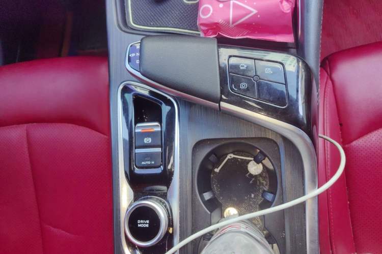 Used CHANGAN UNI-T 2020 1.5T Prestige Version Gear Lever