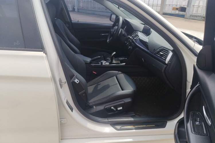 Used BMW 3 Series 2019 320Li M Sport Package
