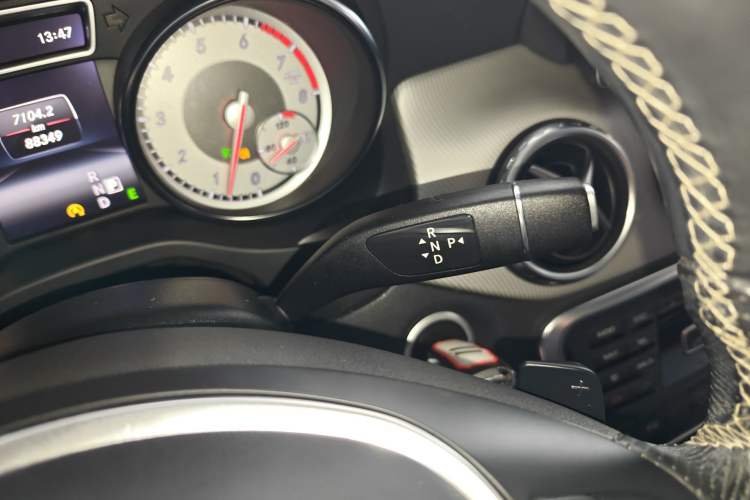 Used Mercedes-Benz GLA 2015 GLA 220 4MATIC Fashion Model
