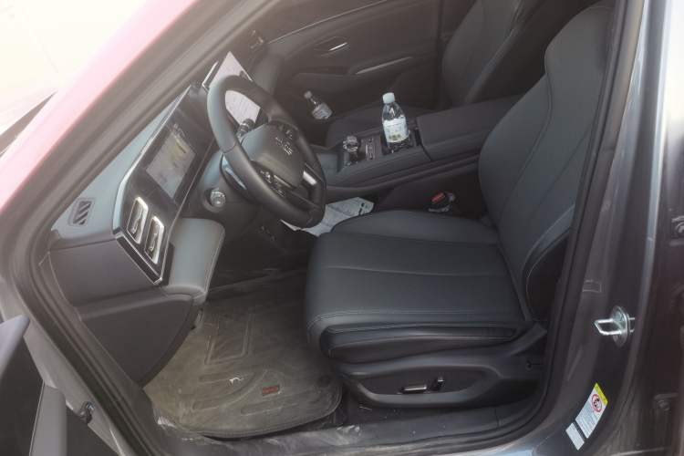 Used BYD Qin L 2025 DM-i Smart Drive 120KM Superior Model