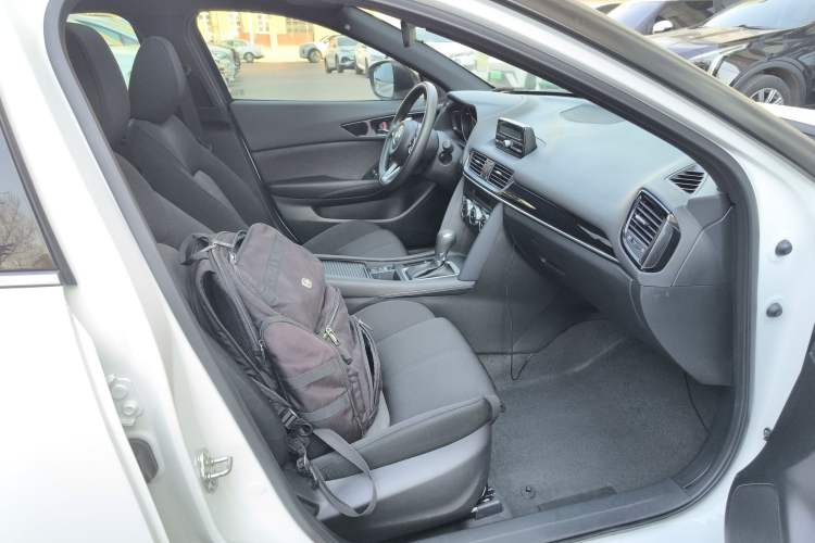 Used Mazda CX-4 2021 2.0L Automatic Two-Wheel Drive Blue Sky Dynamic Edition
