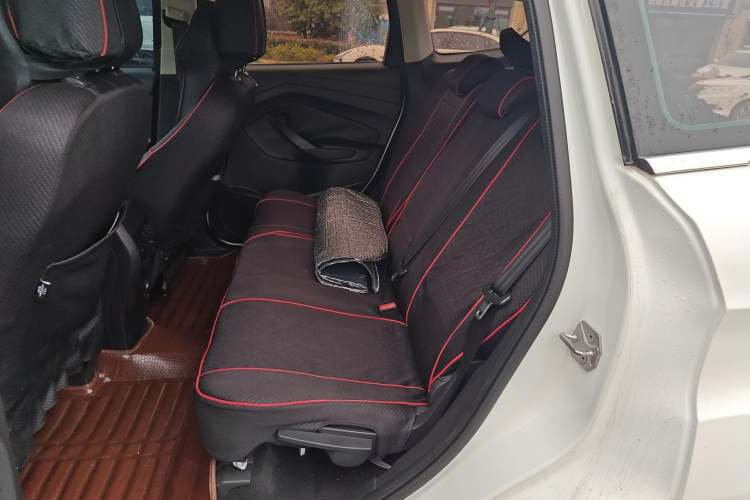 Used Ford Kuga 2015 1.5L GTDi Two-Wheel-Drive Comfort Model